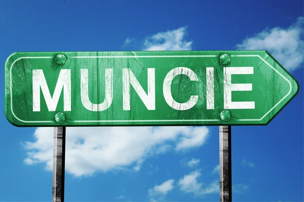 muncie yol işaret, hasarlı ve aşınmış bak