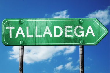 talladega yol işaret, hasarlı ve aşınmış bak