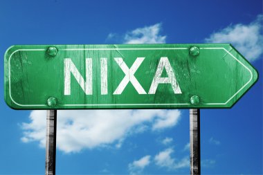 Nixa yol işaret, yıpranmış ve hasarlı bir görünüm