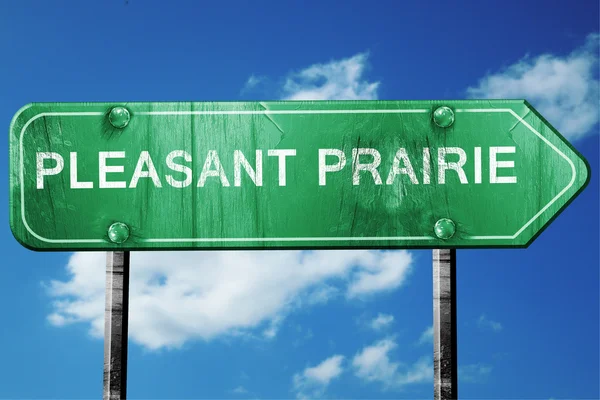 hoş çayır yol işaret, yıpranmış ve hasarlı bir görünüm