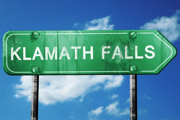 klamath falls yol işaret, hasarlı ve aşınmış bak