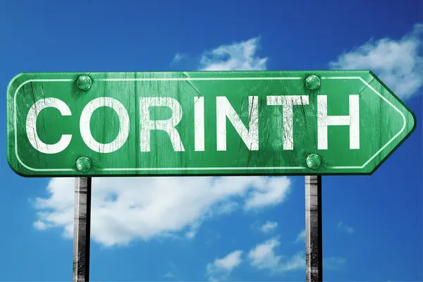 Korint yol işaret, hasarlı ve aşınmış bak