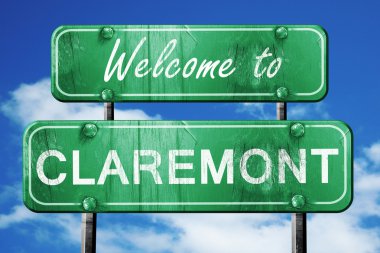 Claremont vintage yeşil yol işareti mavi gökyüzü arka plan ile