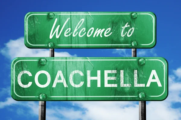 Coachella vintage verde señal de tráfico con fondo de cielo azul — Foto de Stock