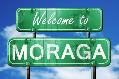 Moraga vintage yeşil yol işareti mavi gökyüzü arka plan ile