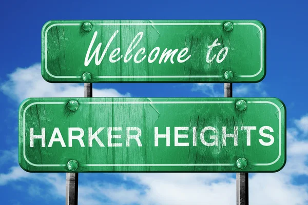 Harker alturas vintage verde señal de tráfico con fondo de cielo azul — Foto de Stock