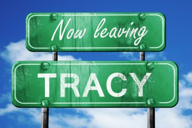 Tracy, yeşil vintage yol işaret ile kaba yazı bırakarak