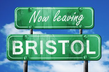 Bristol, yeşil vintage yol işaret ile kaba yazı bırakarak