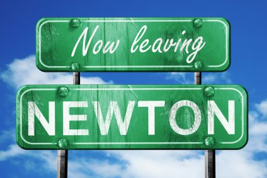 Newton, yeşil vintage yol işaret ile kaba yazı bırakarak