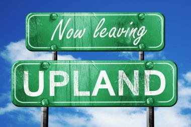 Upland, yeşil vintage yol işaret ile kaba yazı bırakarak