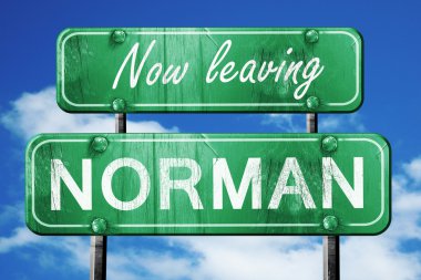 Kaba yazı bırakarak norman, yeşil vintage yol işaretiyle