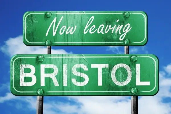 Bristol, yeşil vintage yol işaret ile kaba yazı bırakarak