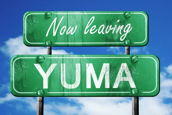 Yuma, yeşil vintage yol işaret ile kaba yazı bırakarak