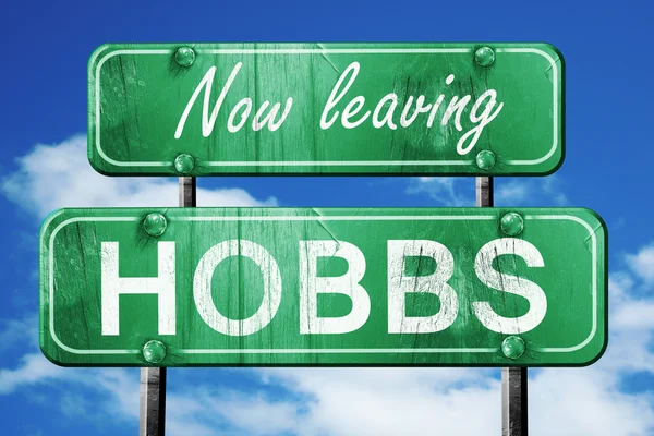Hobbs, yeşil vintage yol işaret ile kaba yazı bırakarak