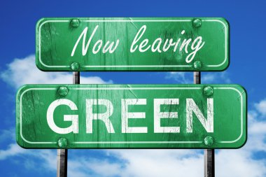 Kaba yazı bırakarak yeşil, yeşil vintage yol işaretiyle