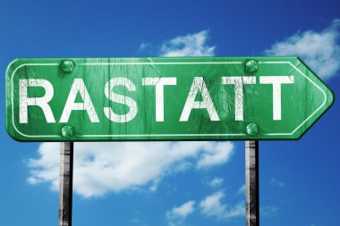 Rastatt yol işaret, vintage bulutlar arka plan ile yeşil