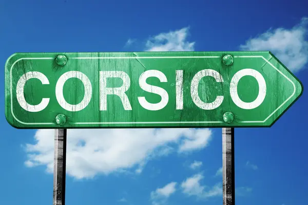 Corisco дорожний знак, vintage зелений з фоном хмари — стокове фото