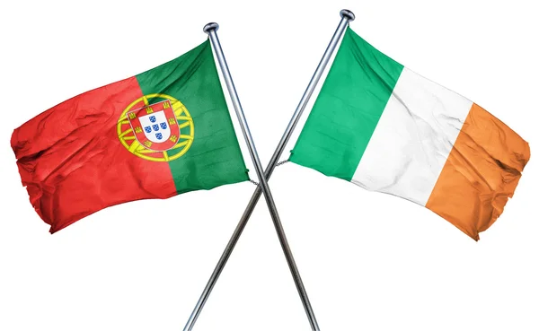 Portugal vlag met Ierland vlag, 3D-rendering — Stockfoto