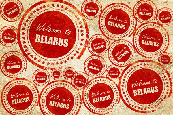 Bienvenue chez belarus, timbre rouge sur une texture de papier grunge — Photo