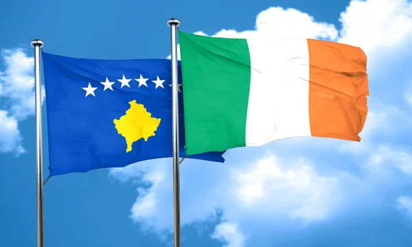 Kosovoflagge mit irland flagge, 3d rendering — Stockfoto