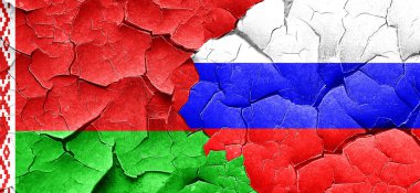 Beyaz Rusya bayrağı bir grunge Rusya bayrağı ile duvar kırık
