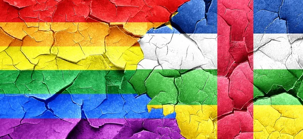 Gay pride flaga z Flaga Republiki Środkowoafrykańskiej na grunge cr — Zdjęcie stockowe