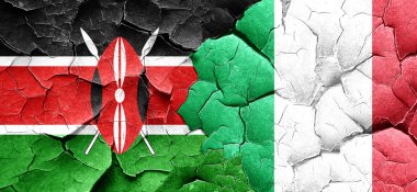 Kenya bayrak bir grunge İtalya bayrağı ile duvar kırık