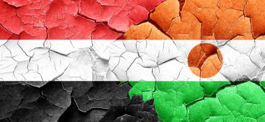 Yemen bayrak bir grunge Nijer bayrağı ile duvar kırık