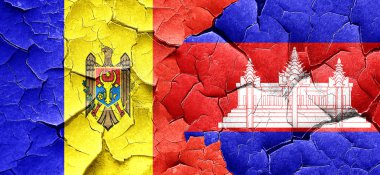 Moldova bayrağı bir grunge Kamboçya bayrağı ile duvar kırık