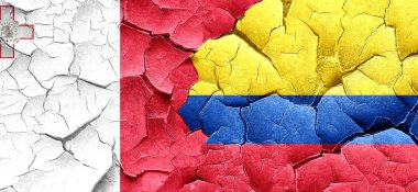 Malta bayrağı bir grunge Kolombiya bayrağı ile duvar kırık