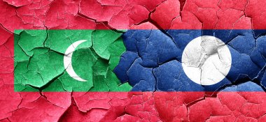 Maldivler bayrağı bir grunge Laos bayrağı ile duvar kırık