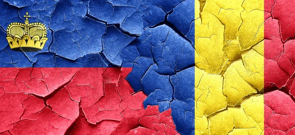 Bandera de Liechtenstein con bandera de Rumanía en una pared agrietada grunge —  Fotos de Stock