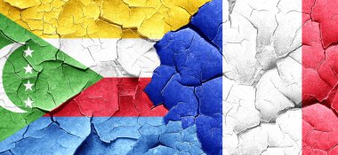 Komor bayrağı bir grunge Fransa bayrağı ile duvar kırık