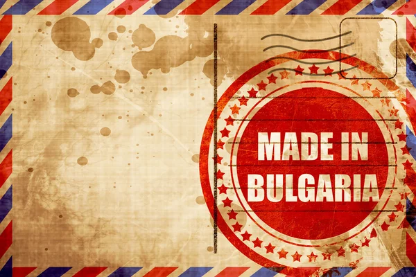 Зроблено в Болгарії, червона марка гранж на фоні авіапошти — стокове фото