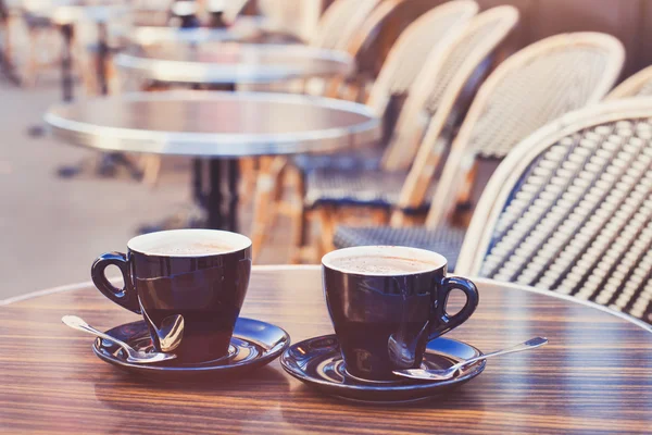 Two cups of hot chocolate — Stock Photo, Image