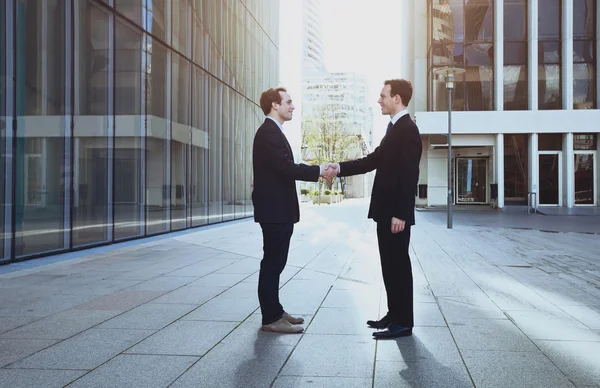 Handshake of two business men — Stock Photo, Image