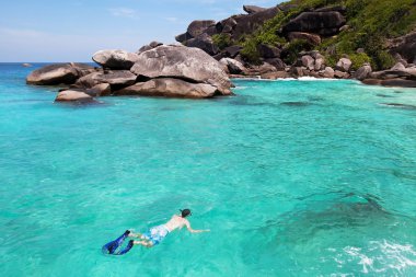 Similan adalarında şnorkel