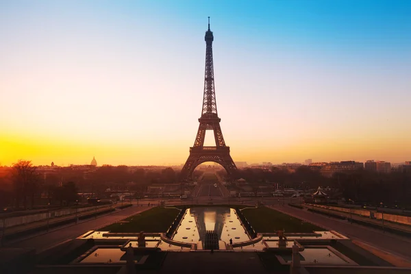 Zonsopgang boven de Eiffeltoren — Stockfoto