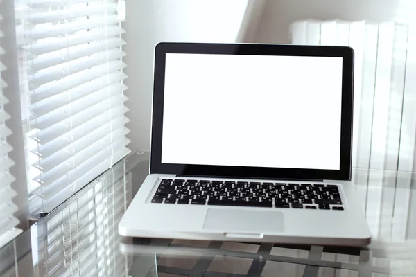 Laptop with empty screen — Stock Photo, Image