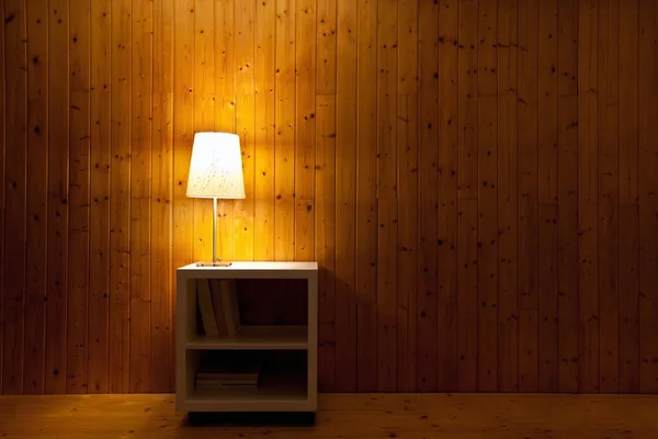 Luce della lampada nella stanza — Foto Stock