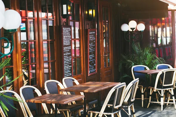 파리에서 빈 레스토랑 — 스톡 사진