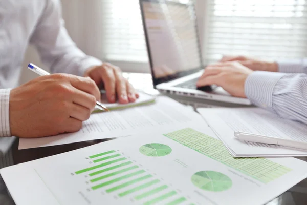 çalışan iş adamları