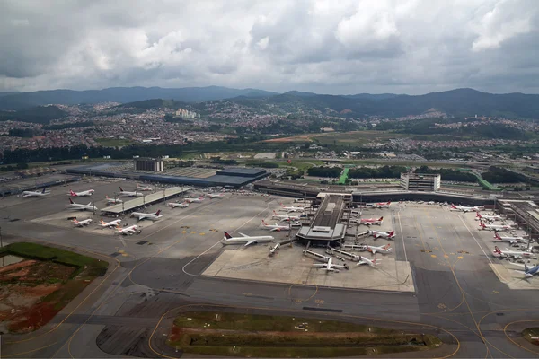 Vista aerea dell'aeroporto GRU — Foto Stock