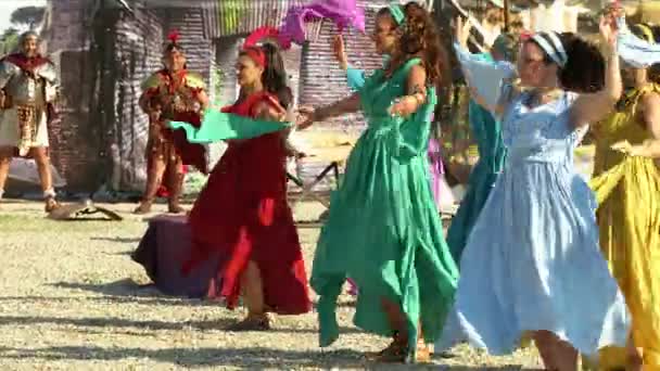 Dançarinos romanos durante a celebração do nascimento de Roma — Vídeo de Stock