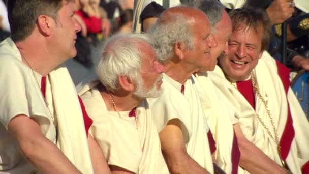 Sénateur romain pendant la célébration de la naissance de Rome — Video