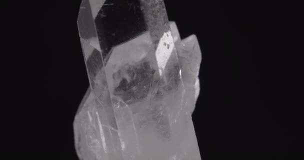 Kristal Küme Kuvars Kayası — Stok video