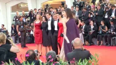 Yerçekimi Bullock Clooney Cuaron Venedik kırmızı halı
