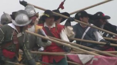 piyade pike çatışma