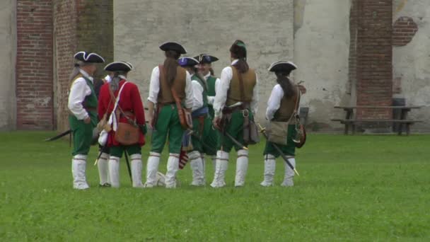 Militaire kamp tijdens een re-enactment van Negenjarige Oorlog in Piemonte-Savoye — Stockvideo