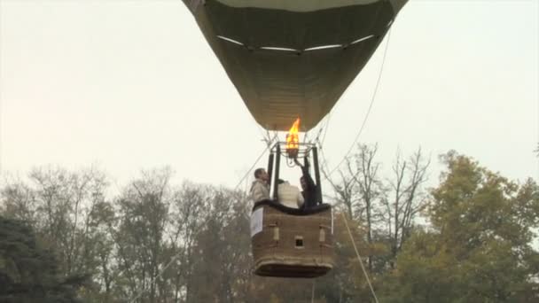 Hot air balloons during a Balloon Festival — Stock Video